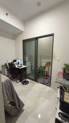 Rent a PiCity High Park-- one bedroom plus a 9th floor-- nice, open apartment.