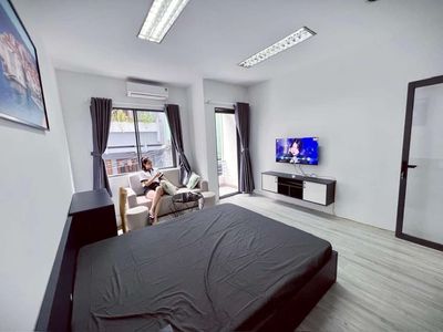 The apartment is a super bedroom.