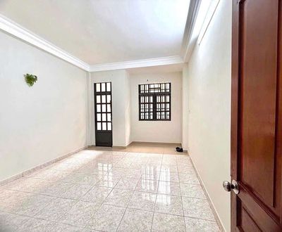 House 1 :2 Supreme Courts 4 Bedrooms 3X Tân Phong