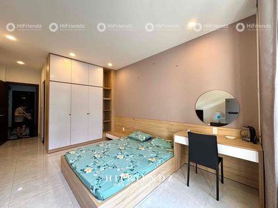 One bedroom separates the kitchen bandicol full of furniture walking through y-y-y-h-h-h-h-h-h-h-h-h-h-h-h-h-h.
