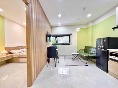 Rent a bedroom plus a living room, full interior.