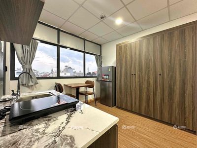 Âu Cơ service apartment, 1801 10, Tân Bình, full window contents
