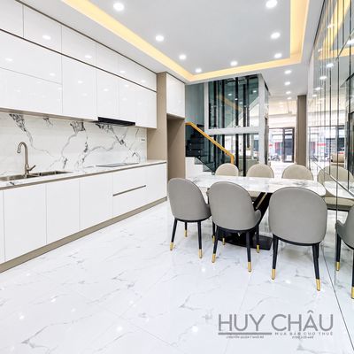 Tân Quy root of 7-4 floors with elevators, fine interiors.