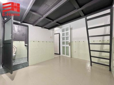 The high-priced guard room is a student at Lê Văn Thịnh Hospital.