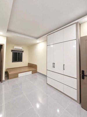 Open the new house close to metro, calm the highway to the county 9