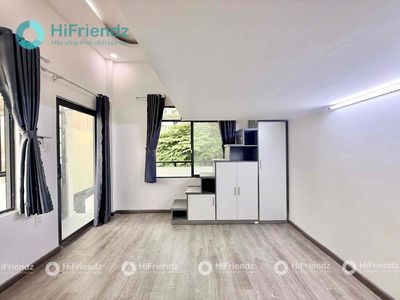 - 35 M2 - full furniture - private washing machine right up the logbook.