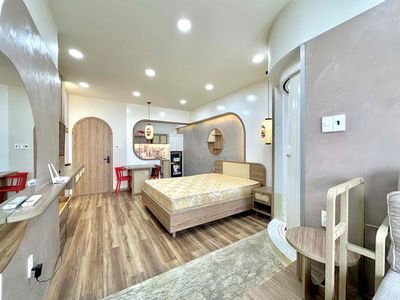 [Cell 2] - The empty building adds Studio Full interior - The right shape at the right price