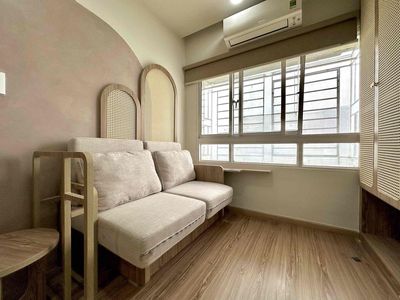[Cell 2] - The empty building adds Studio Full interior - The right shape at the right price