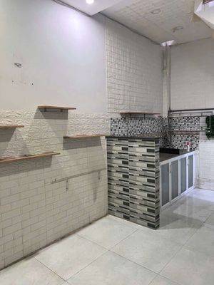 Rent the original Nguyễn Phúc Chu 4 X10, one guard, one bedroom, 6 million.