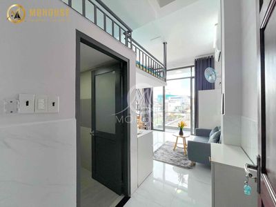 The new apartment faces Etown Cộng Hoà balcony wide area