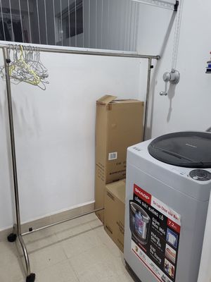 Rent two bedrooms, two full interior toilets.