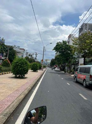 Rent one Hiền Vương, 8 million, 4 x 13 meters, one floor, cheap