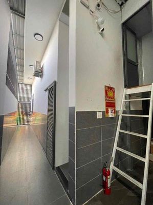 Rent the air conditioning at 160 Wing Chun District 9