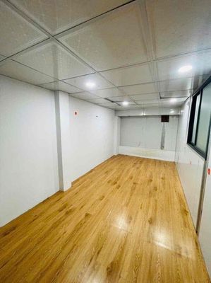 Rent the air conditioning at 160 Wing Chun District 9