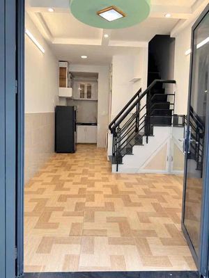 Rent the original Lê Văn Duyệt, 2 stories, 2 bedrooms/2 toilets, full interior