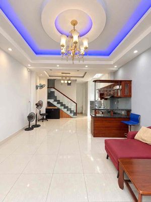Rent the whole new house 40 meters, three stories, two super-size bedrooms, 12 million.