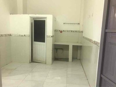 Rent a motel near Hóc Môn Market, 300 meters from the market.