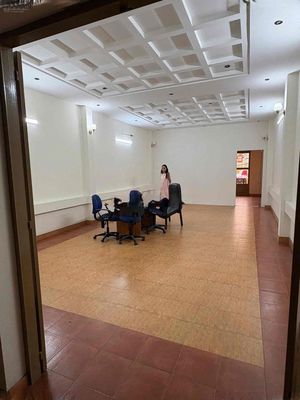 Rent the original Huỳnh Tấn Phát district 7 125 meters of sidewalk 7 meters