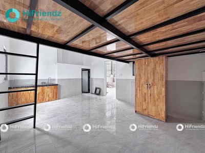 Open the studio luxry tone wood - open windows at the center
