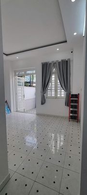 A three-steal bathroom that rents 356 to Võ Văn Ngân.