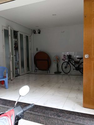 front of Tang ground for renting Hồng Lạc 0110 tb