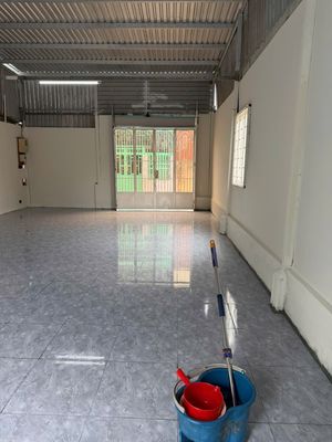 Rent by the happy market for only 5 million