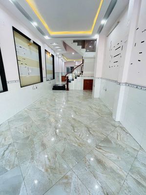 Rent a Hiền Vương 4 x 20 M cast Five bedrooms, five toilets.