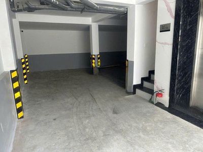 renting the building 120 fronts Nguyễn Xí – Bình Thạnh vault + 7 stories