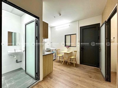Rent a two-room apartment. A bathroom. Lạc Long Quân.