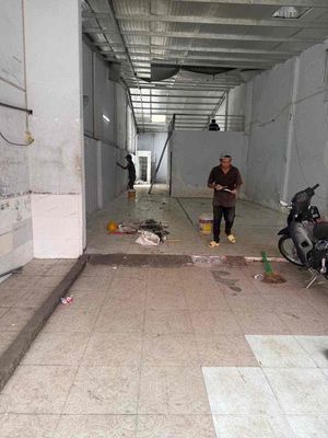 180 mm near the shower dress - truck path 8M