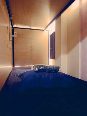 The Sleep Box is full of facilities next to Tân Bình Dragons.