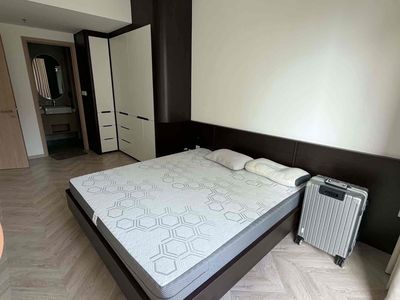 The owner rented two rooms of Lumiere Boulevard Full interior