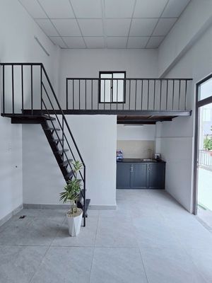 The complete interior is located right here in the Vinatex, in the field, Linh Đông.