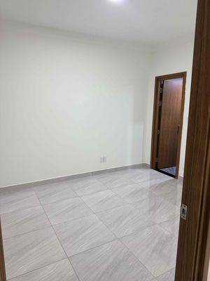 Rent the two bedrooms, empty toilets, quiet neighborhoods, near the airport.
