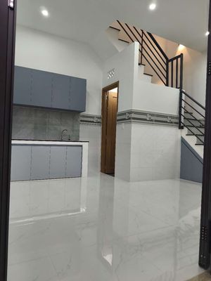 Rent the original Phú Thuận new house.