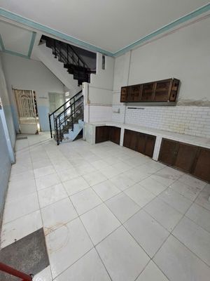 4 meters Lạc Long Quân, 3rd floor bedroom, 4 x20 meters, 15 million