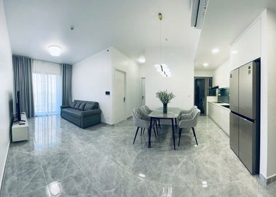 Closta rise rents two bedrooms, two bathrooms full of furniture from 15 million.