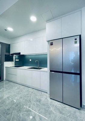 Closta rise rents two bedrooms, two bathrooms full of furniture from 15 million.
