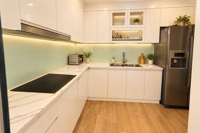 Just got empty - two The Sun Avenue bedrooms only 15 million a month.