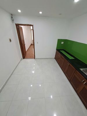 4x14 Nguyễn Tri Phương alleys are clear 2 floors all the time, 3 toilets