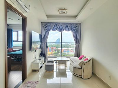 Full interior + river view 2 bedroom 2 toilets for rent 11 million district 7 riverside