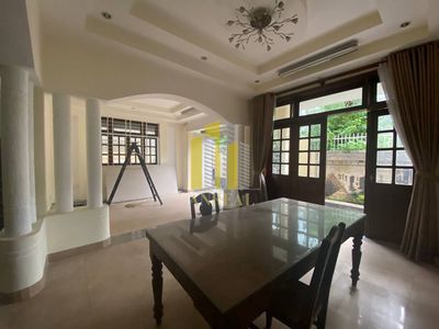 Rent the 10 X16 M 3th floor 5 room - 40 million wide