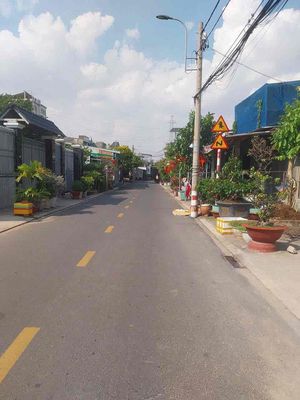 Rent the factory 17 million near Bà Điểm Market