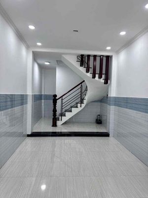 Bankhouse 5-3, bedroom, 4 toilets - A Bông Sao street.