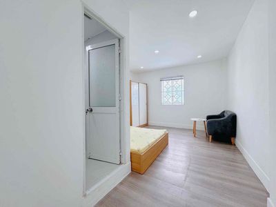 One bedroom.