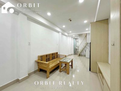 1 st 1 st 1st floor 2 2 toilets in the heart of District 1 3 . Hai Bà Trưng