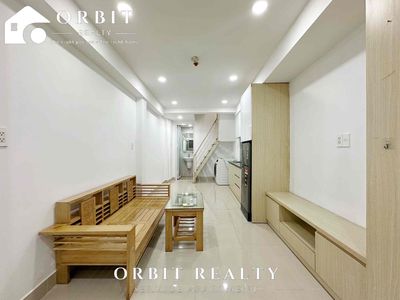 1 st 1 st 1st floor 2 2 toilets in the heart of District 1 3 . Hai Bà Trưng