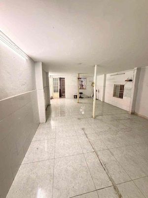 Rent the entire area: 5,5 x17 meters 4 bedroom 2 Phan Xích Long-2 toilet 2, bedroom 2