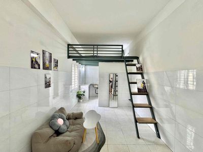 Rent room cheaply with elevators, garages, 40 meters wide .