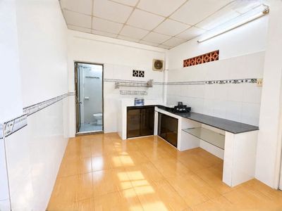 Renting Thoại Ngọc Hầu Railways, P. Phú Thạnh, Q. Tân Phú